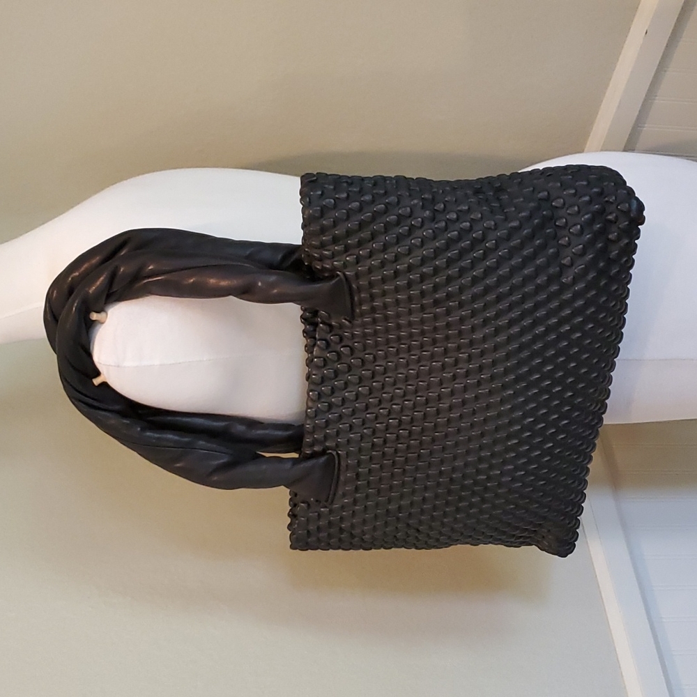 Tissa Fontaneda luxury leather bag